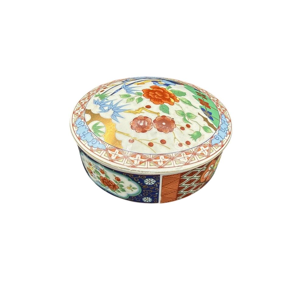 Multicolor Japanese porcelain trinket box candy dish Imari ware 6.5”x 3”